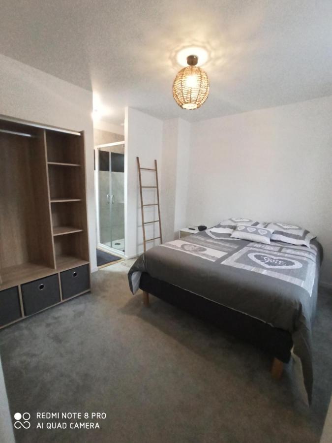 Appartement Spacieux neuf et lumineux hyper centre à Ernée Extérieur photo